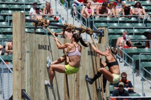http://www.bodytoburn.com.au/crossfit/wp-content/uploads/2011/03/2010-CrossFit-Games-477-300x200.jpg